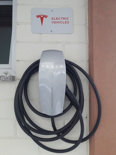Tesla-Ladestation am Belchen, Bild 1/1
